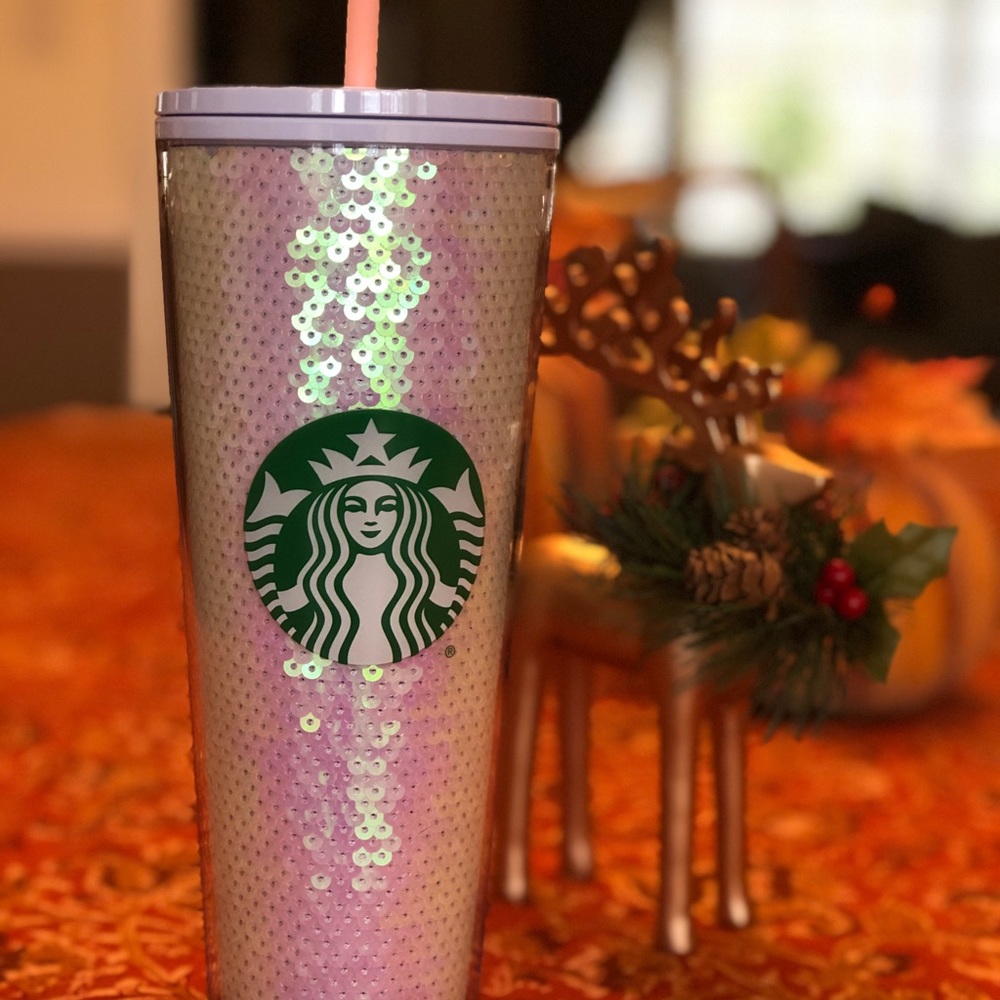 Starbucks white sequin 24 oz Holiday cup 2020.